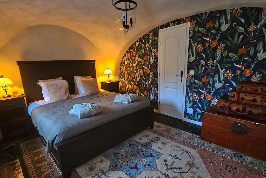 Exceptional Stone Mountain House Villa Saint-Michel-de-Maurienne 0*,